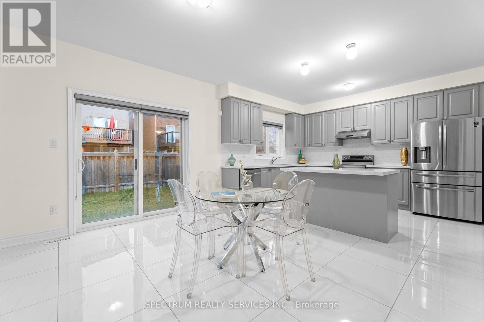 46 Ridgeview Court, Bradford West Gwillimbury, Ontario  L3Z 0R9 - Photo 20 - N12567358