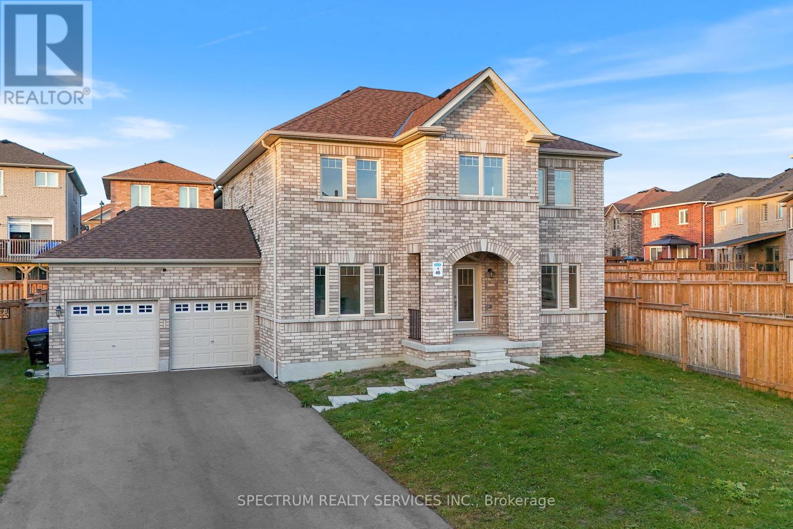 46 Ridgeview Court, Bradford West Gwillimbury, Ontario  L3Z 0R9 - Photo 4 - N12567358