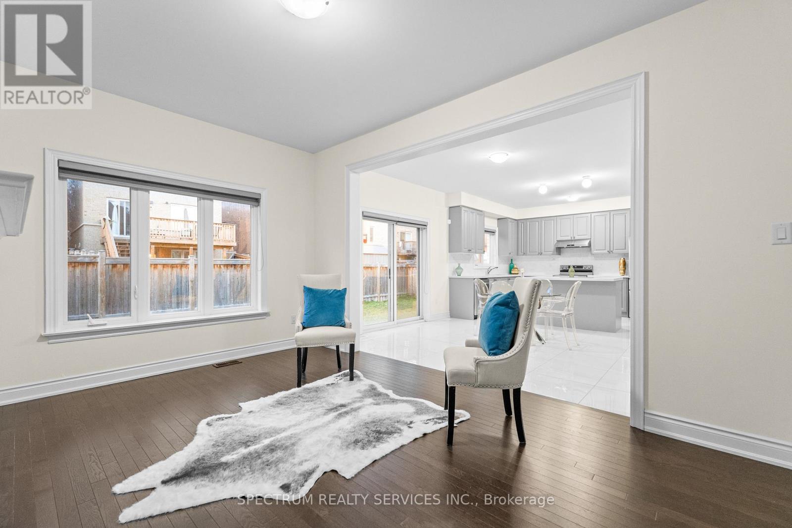 46 Ridgeview Court, Bradford West Gwillimbury, Ontario  L3Z 0R9 - Photo 23 - N12567358