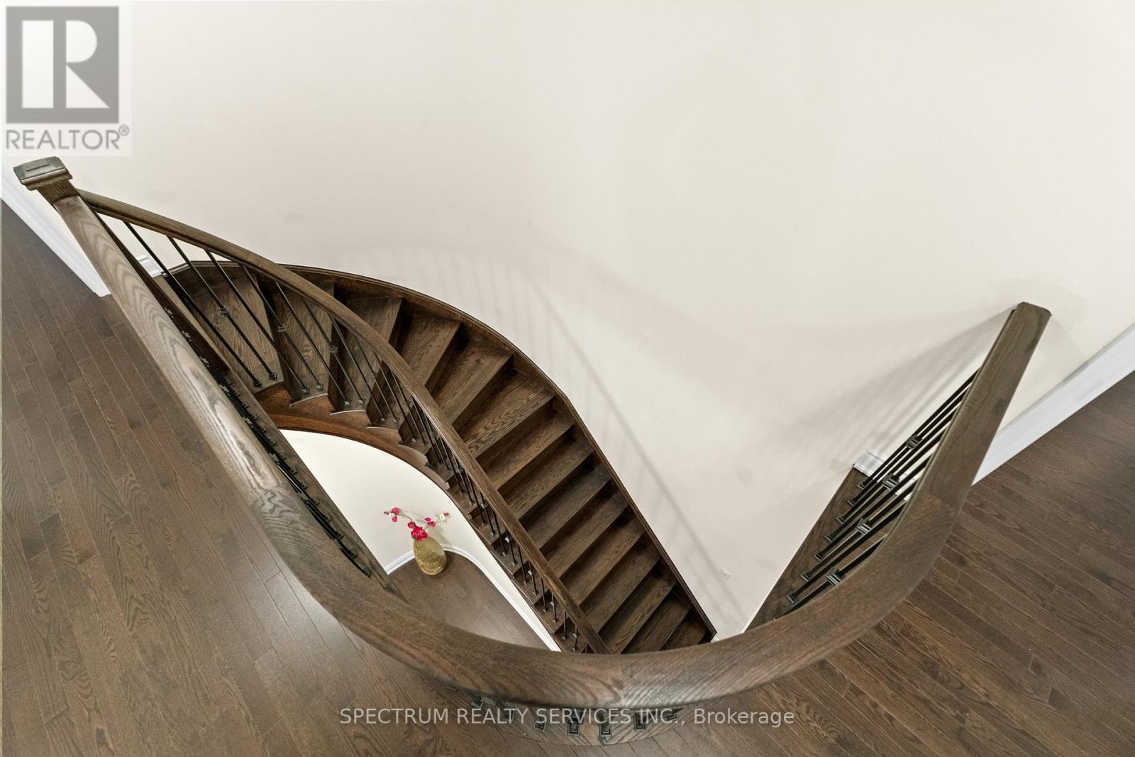 46 Ridgeview Court, Bradford West Gwillimbury, Ontario  L3Z 0R9 - Photo 28 - N12567358