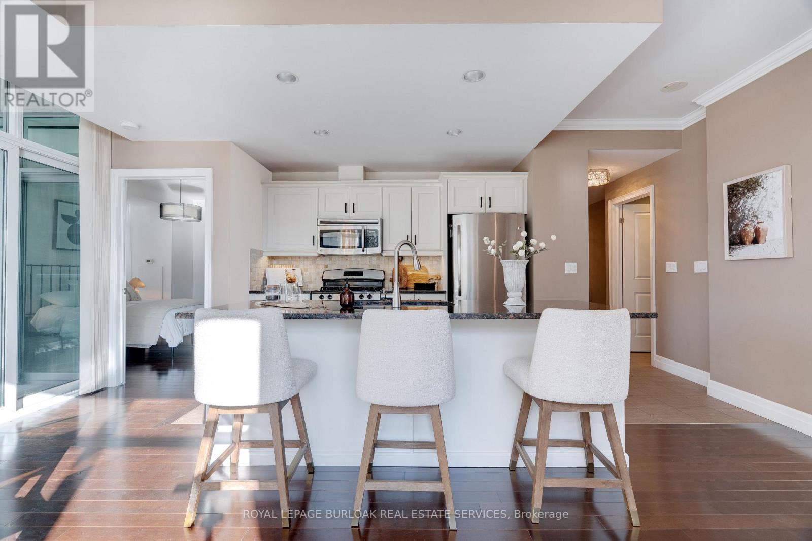 804 - 360 Pearl Street, Burlington, Ontario  L7R 1E1 - Photo 7 - W12562810