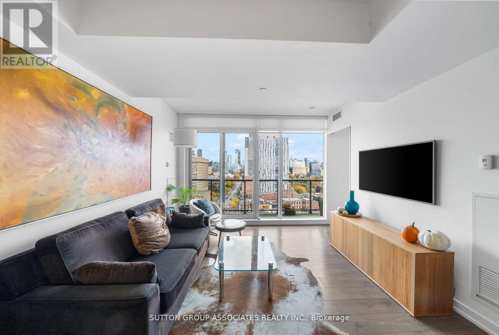 1521 - 297 College Street, Toronto, Ontario  M5T 0C2 - Photo 3 - C12573636