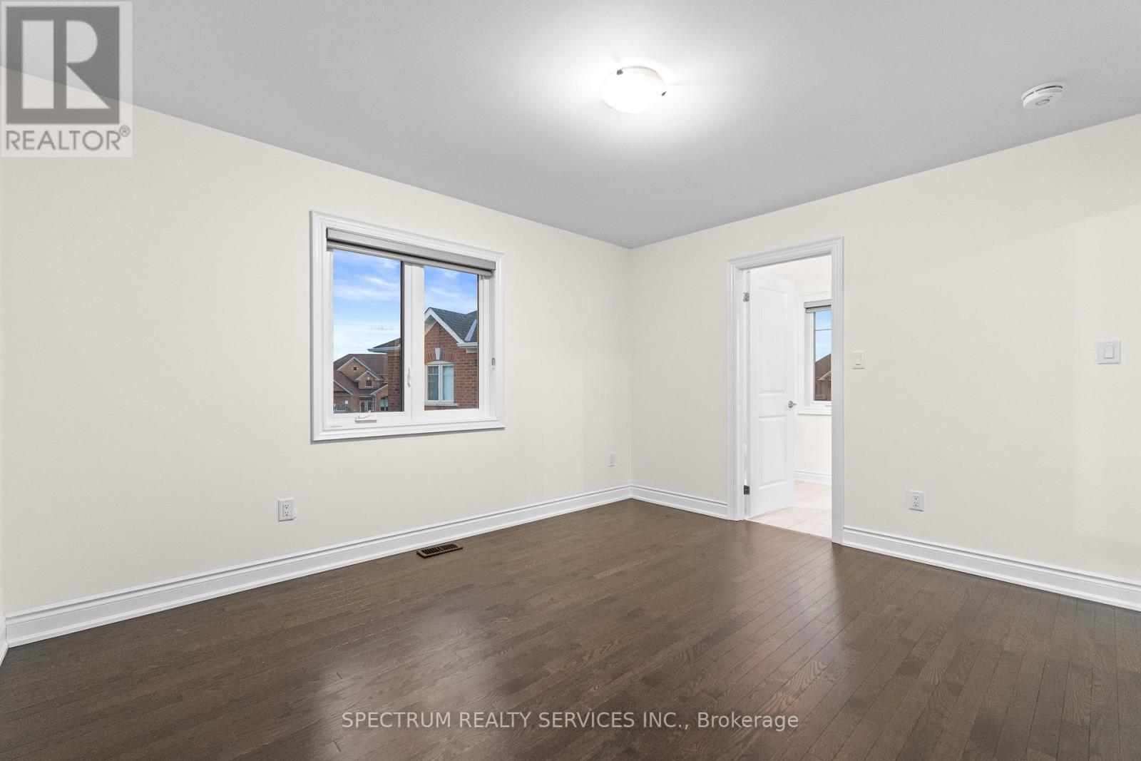 46 Ridgeview Court, Bradford West Gwillimbury, Ontario  L3Z 0R9 - Photo 43 - N12567358