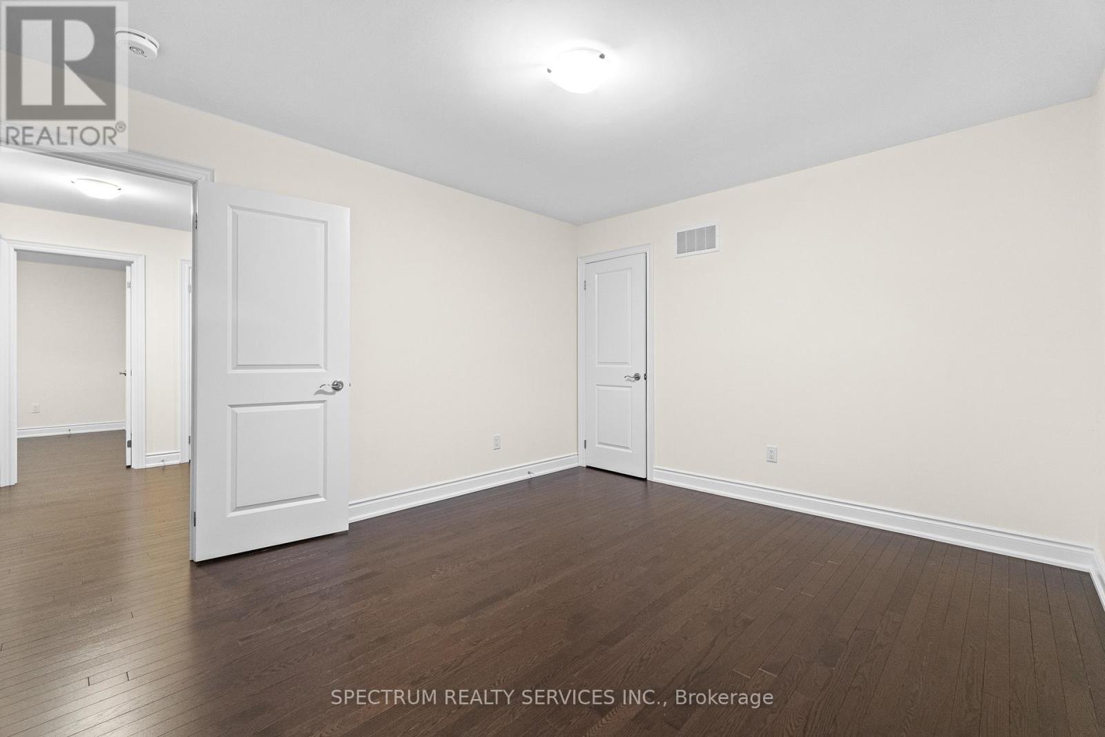 46 Ridgeview Court, Bradford West Gwillimbury, Ontario  L3Z 0R9 - Photo 42 - N12567358