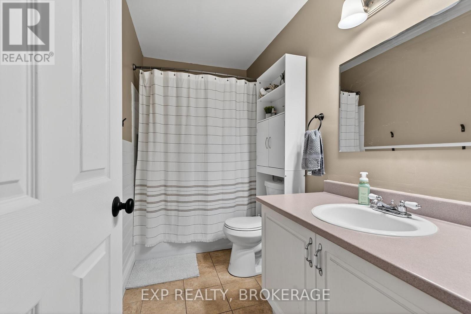 14 Clifford Street, Loyalist, Ontario K7N 1Y6 - Photo 19 - X12574048