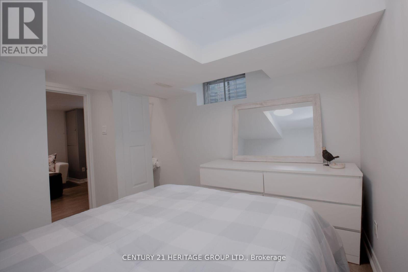 Bsmt - 16 Lisburn Crescent, Toronto, Ontario  M2J 2Z5 - Photo 13 - C12574998