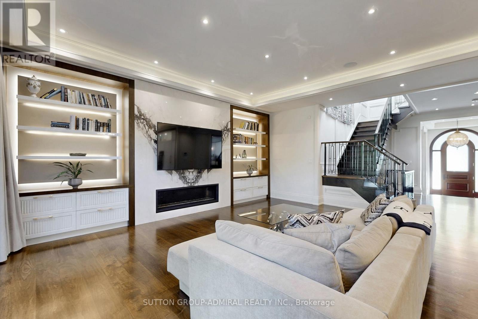 276 Strathallan Wood, Toronto, Ontario  M5N 1T6 - Photo 10 - C12575092