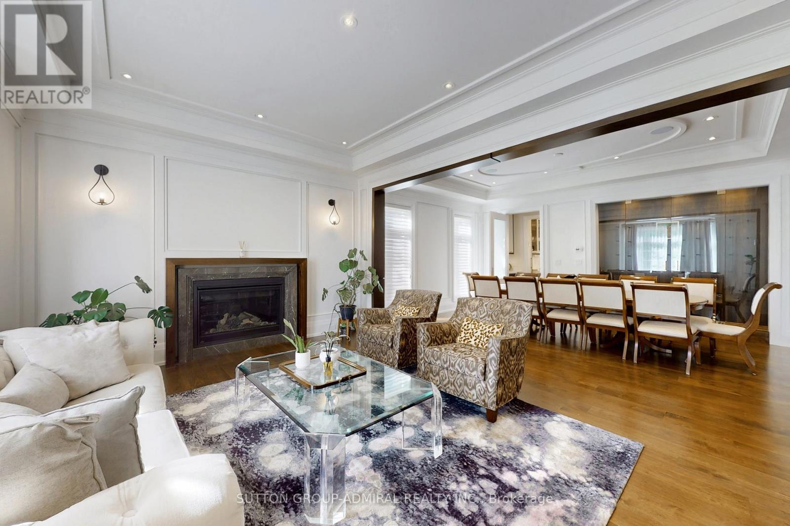 276 Strathallan Wood, Toronto, Ontario  M5N 1T6 - Photo 2 - C12575092