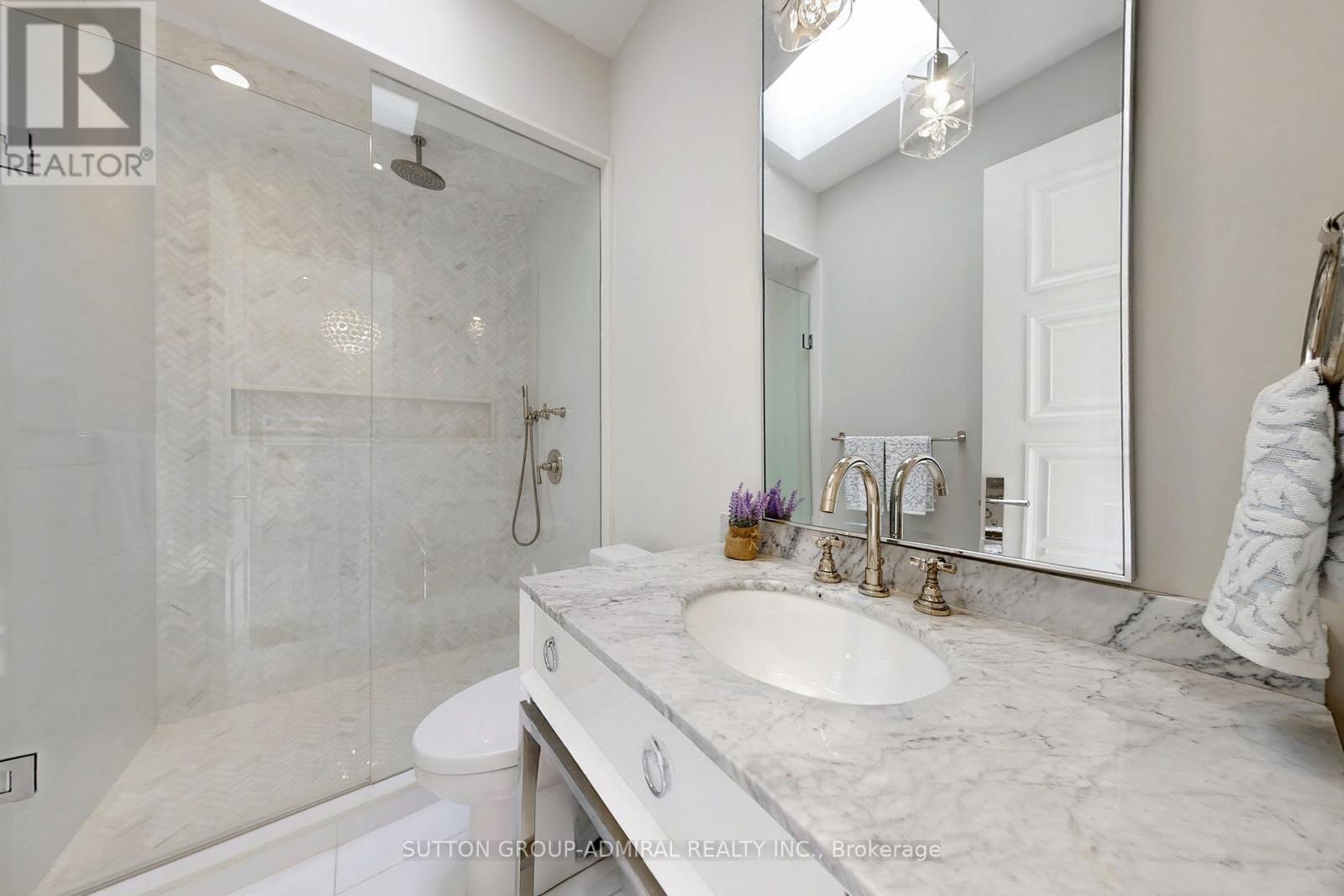 276 Strathallan Wood, Toronto, Ontario  M5N 1T6 - Photo 32 - C12575092