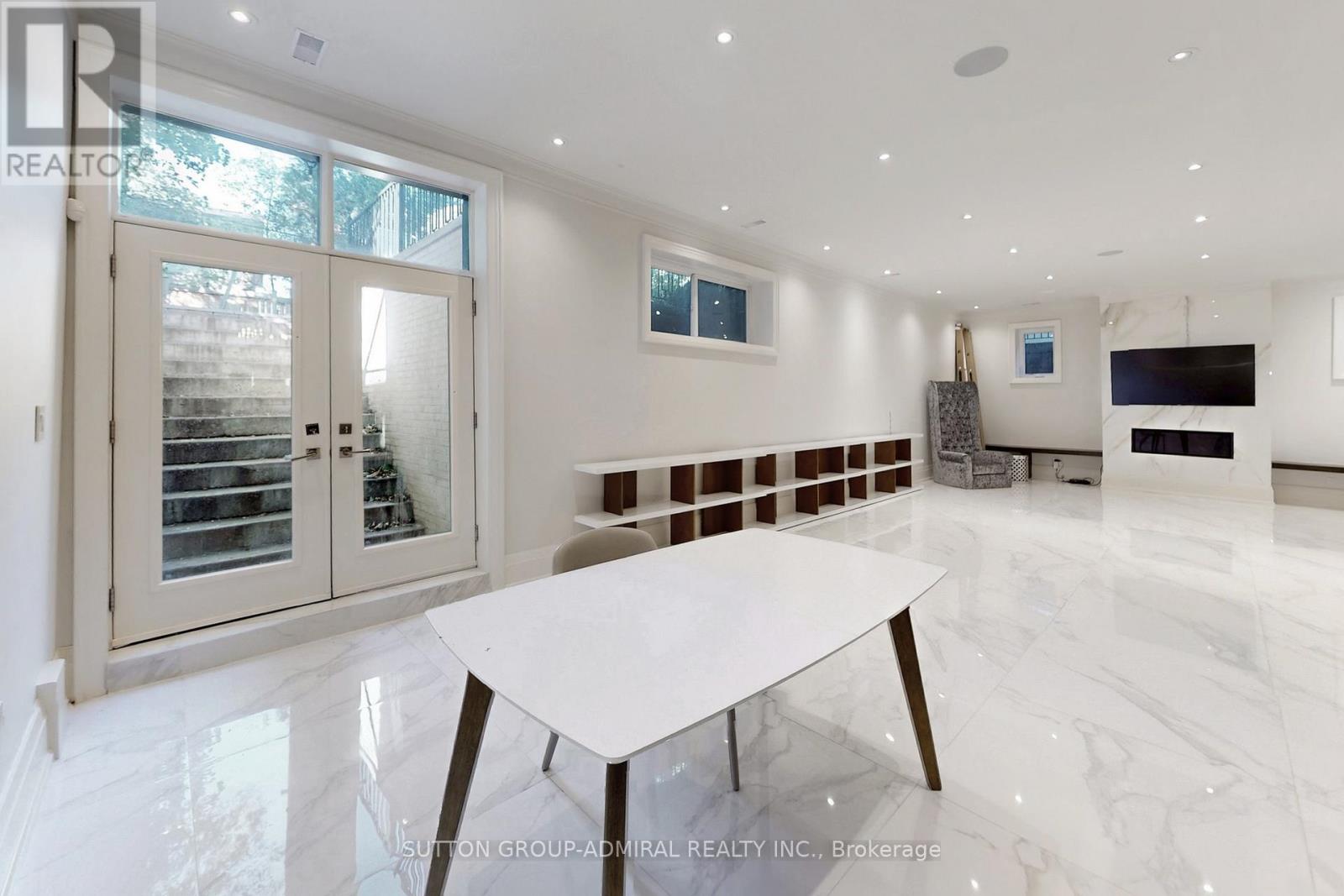 276 Strathallan Wood, Toronto, Ontario  M5N 1T6 - Photo 38 - C12575092