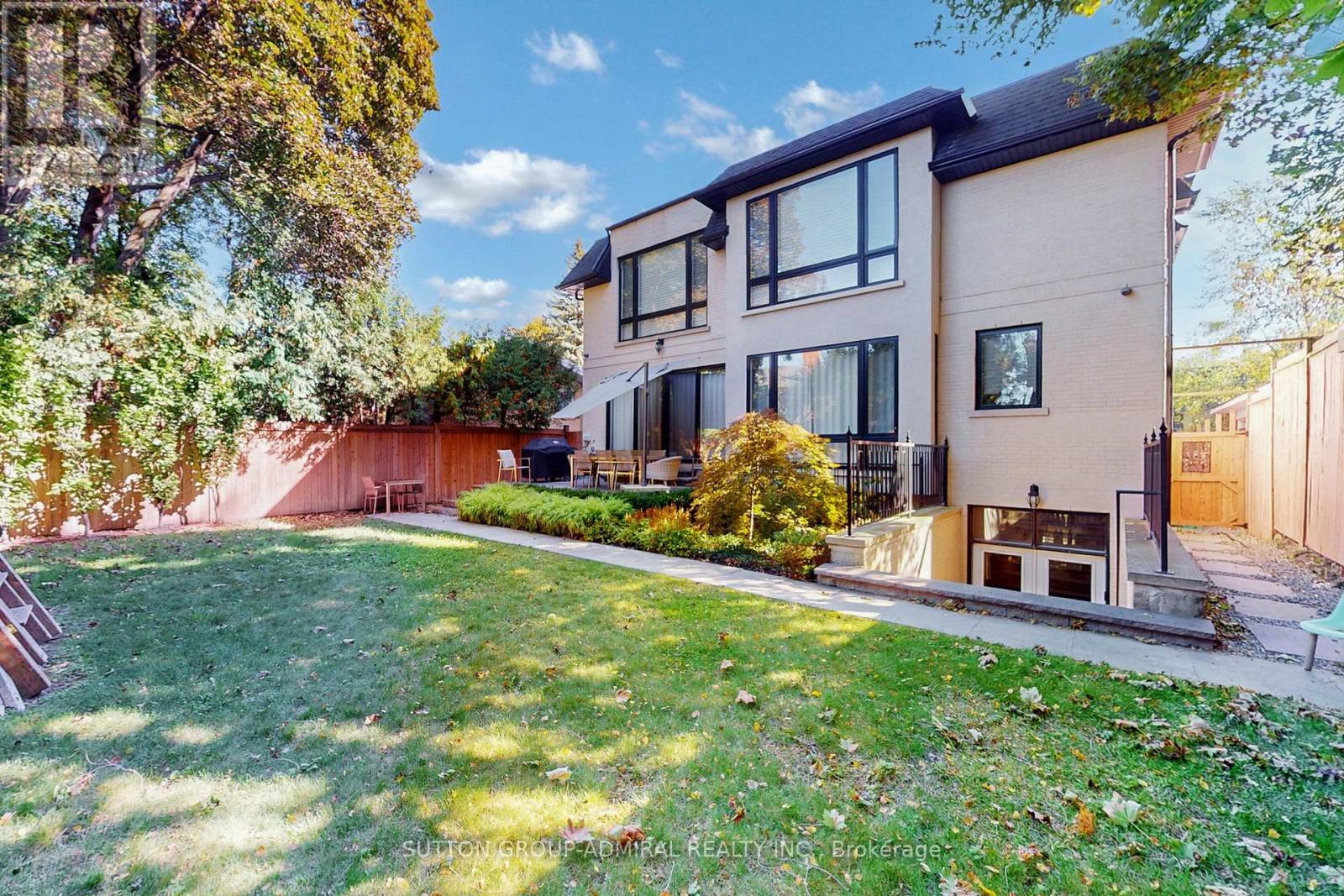 276 Strathallan Wood, Toronto, Ontario  M5N 1T6 - Photo 47 - C12575092