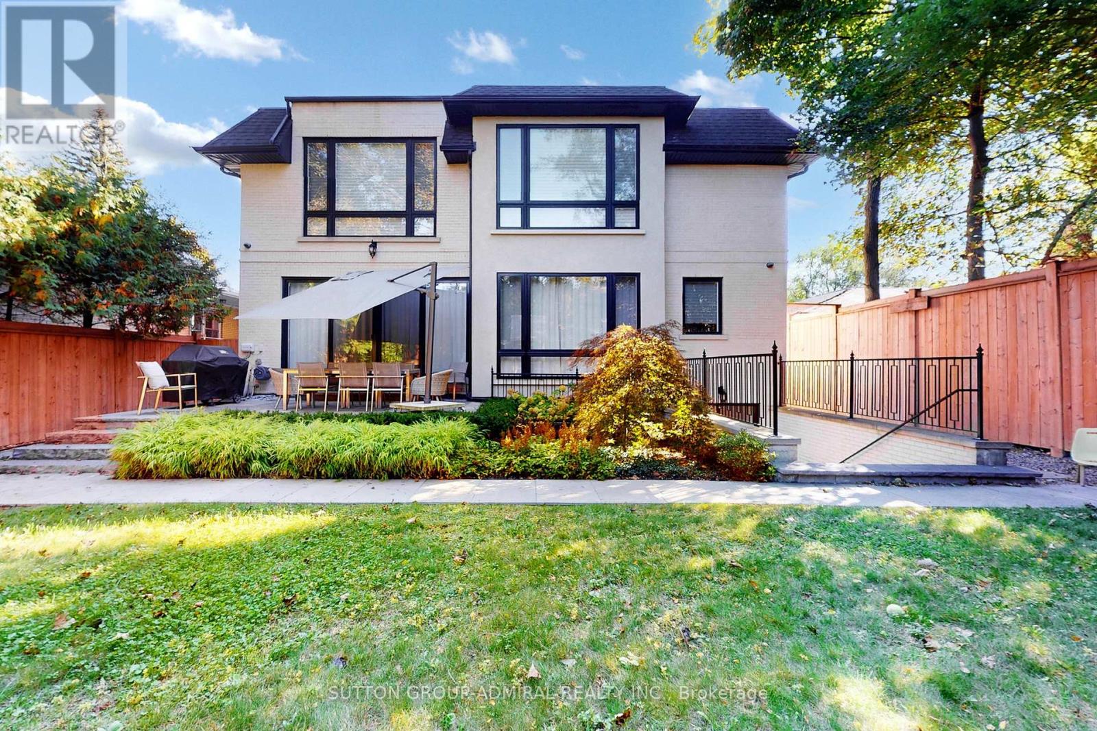 276 Strathallan Wood, Toronto, Ontario  M5N 1T6 - Photo 48 - C12575092