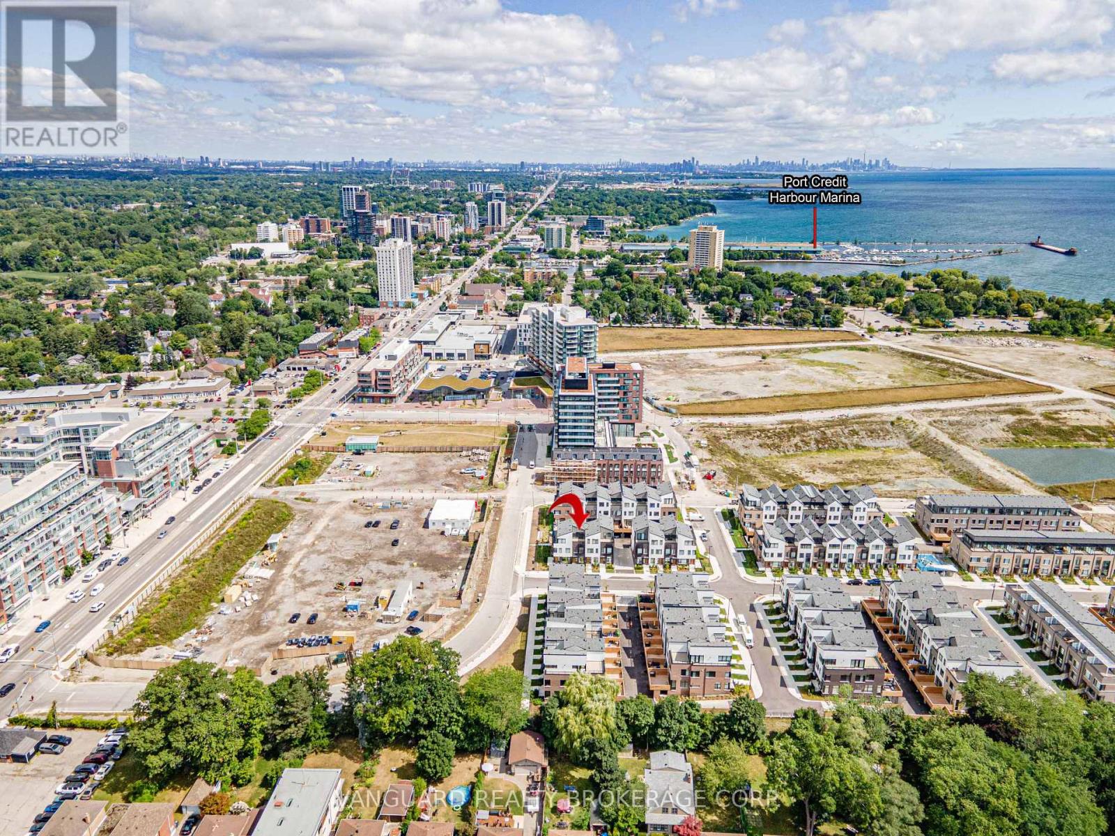 21 - 15 Lou Parsons Way, Mississauga (Port Credit), Ontario  L5H 0B2 - Photo 10 - W12362703