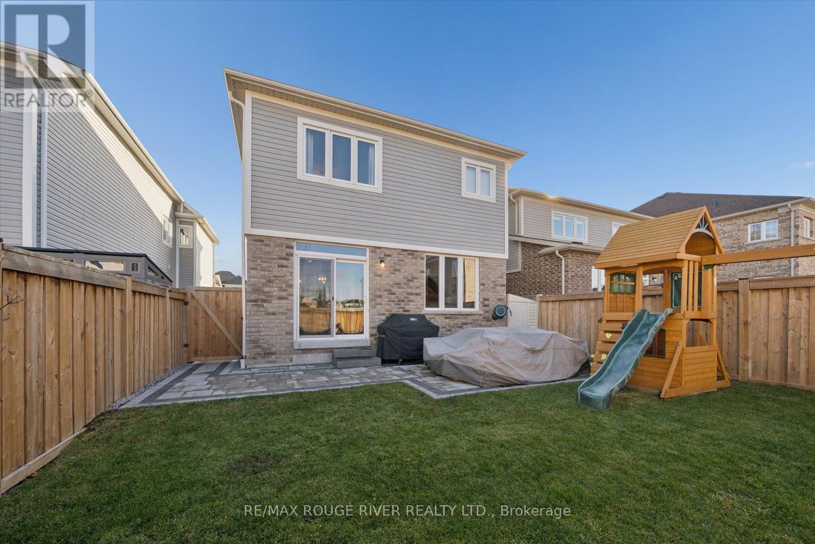 212 Ronald Hooper Avenue, Clarington, Ontario  L1C 7E3 - Photo 38 - E12575000