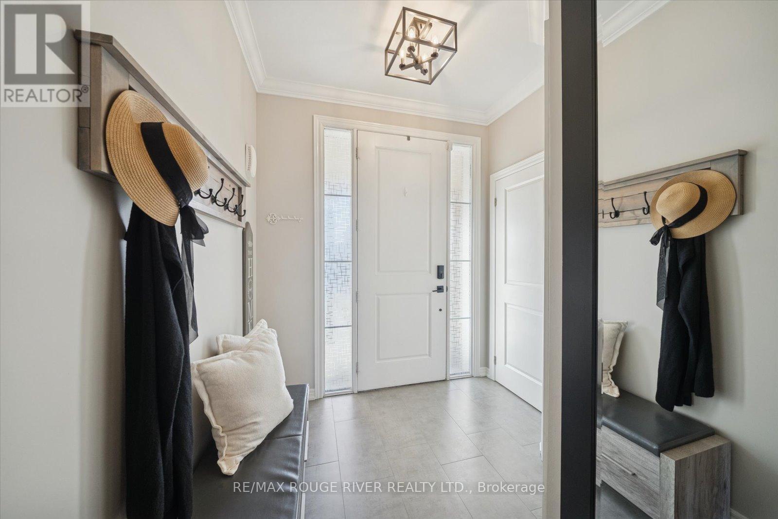 212 Ronald Hooper Avenue, Clarington, Ontario  L1C 7E3 - Photo 4 - E12575000