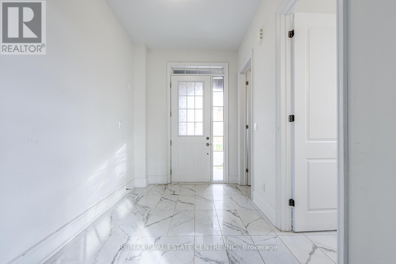 2492 Orchestrate (Upper) Drive, Oshawa, Ontario  L1L 0R3 - Photo 2 - E12575002