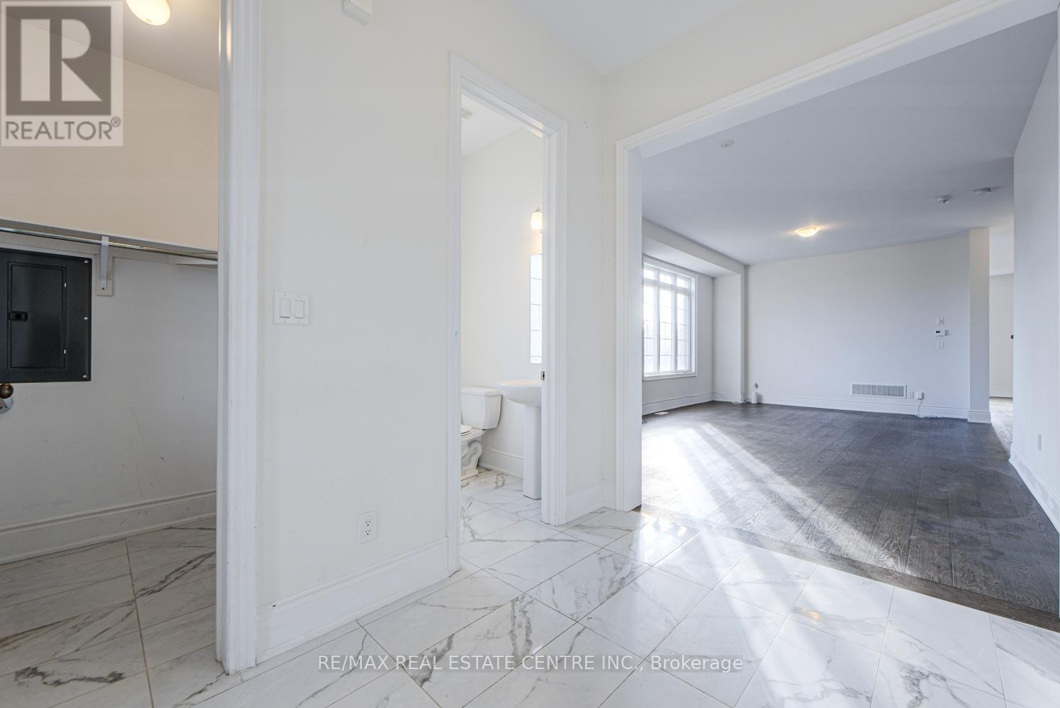 2492 Orchestrate (Upper) Drive, Oshawa, Ontario  L1L 0R3 - Photo 3 - E12575002