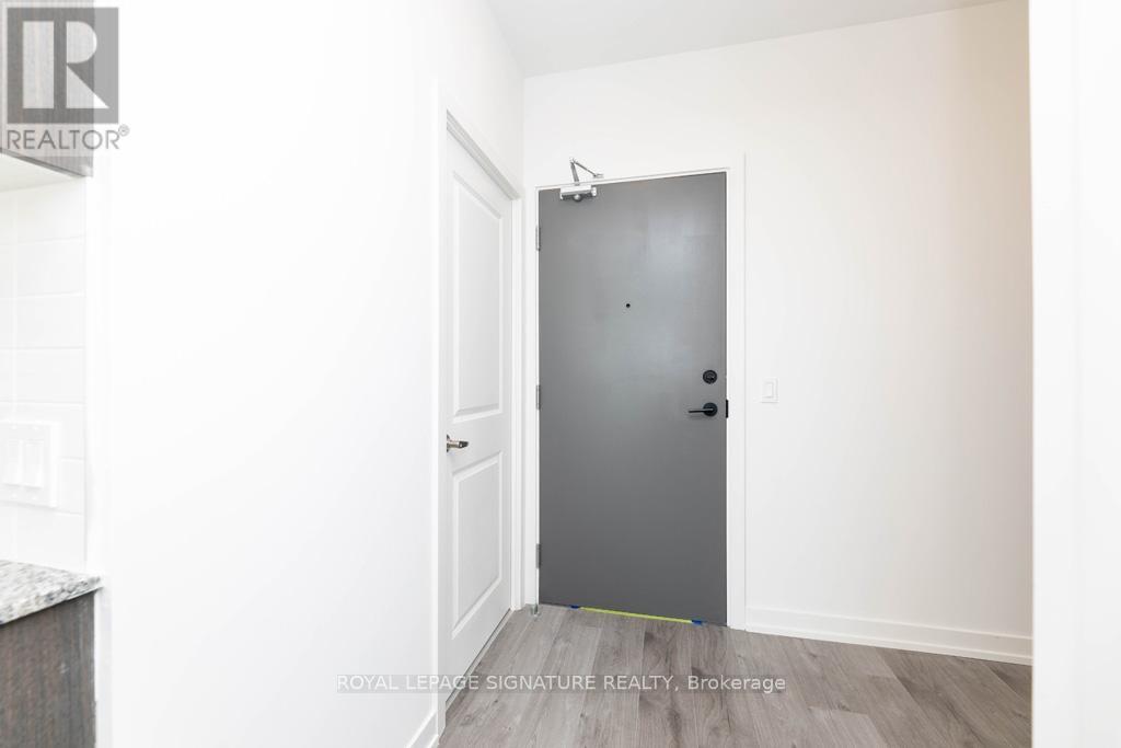 511 - 1010 Dundas Street E, Whitby, Ontario  L1N 0L6 - Photo 3 - E12575004
