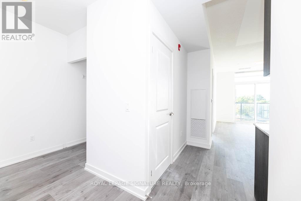 511 - 1010 Dundas Street E, Whitby, Ontario  L1N 0L6 - Photo 4 - E12575004