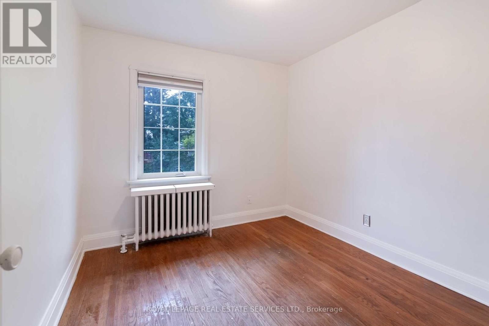 291 Sammon Avenue, Toronto, Ontario  M4J 1Z9 - Photo 18 - E12575066