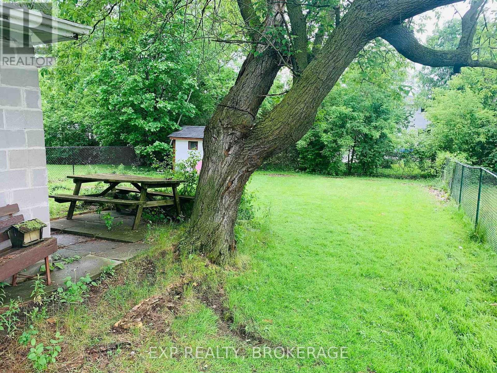 16 Daly Street, Kingston, Ontario  K7K 4Y9 - Photo 13 - X12575208