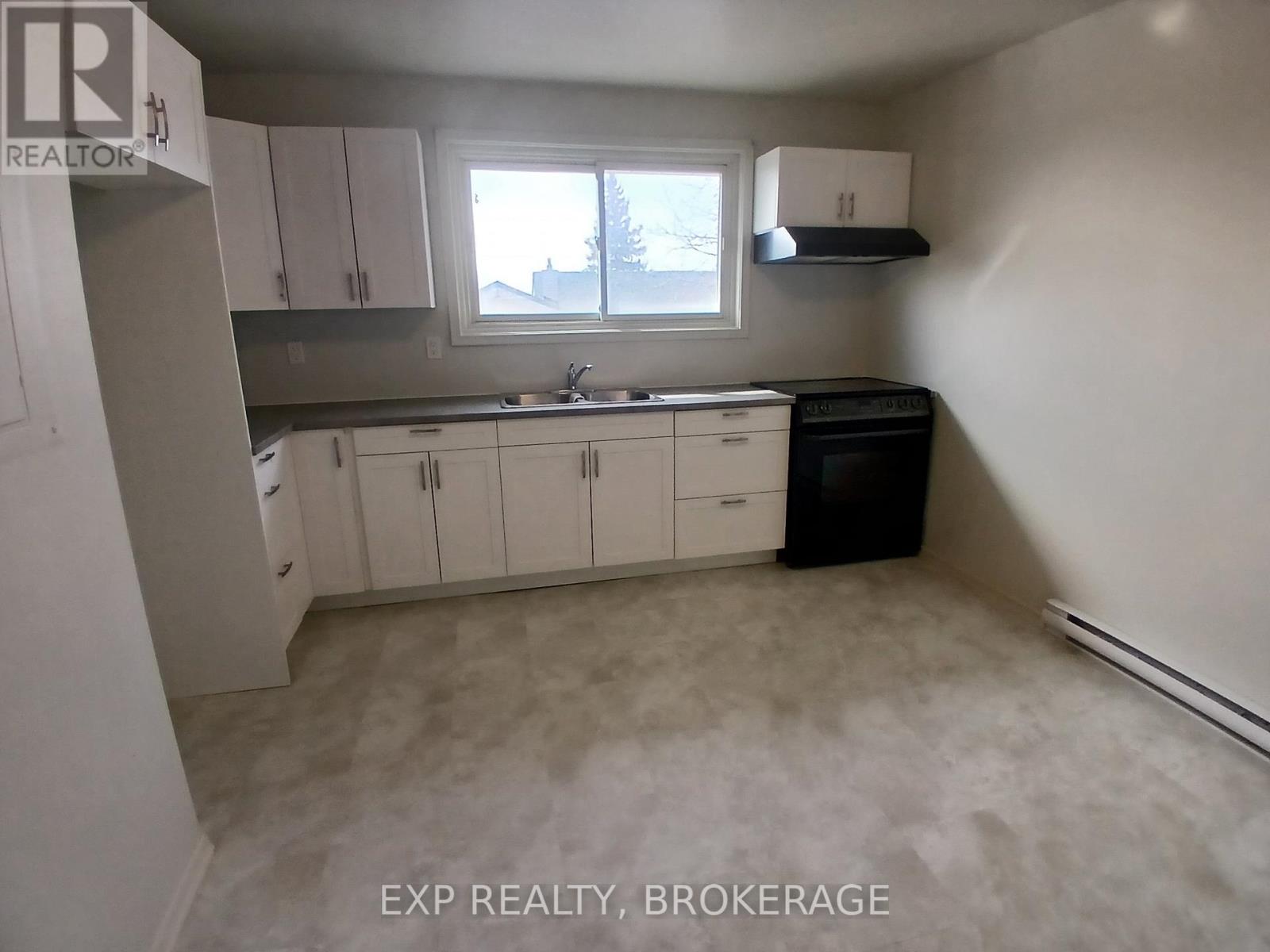 16 Daly Street, Kingston, Ontario  K7K 4Y9 - Photo 35 - X12575208