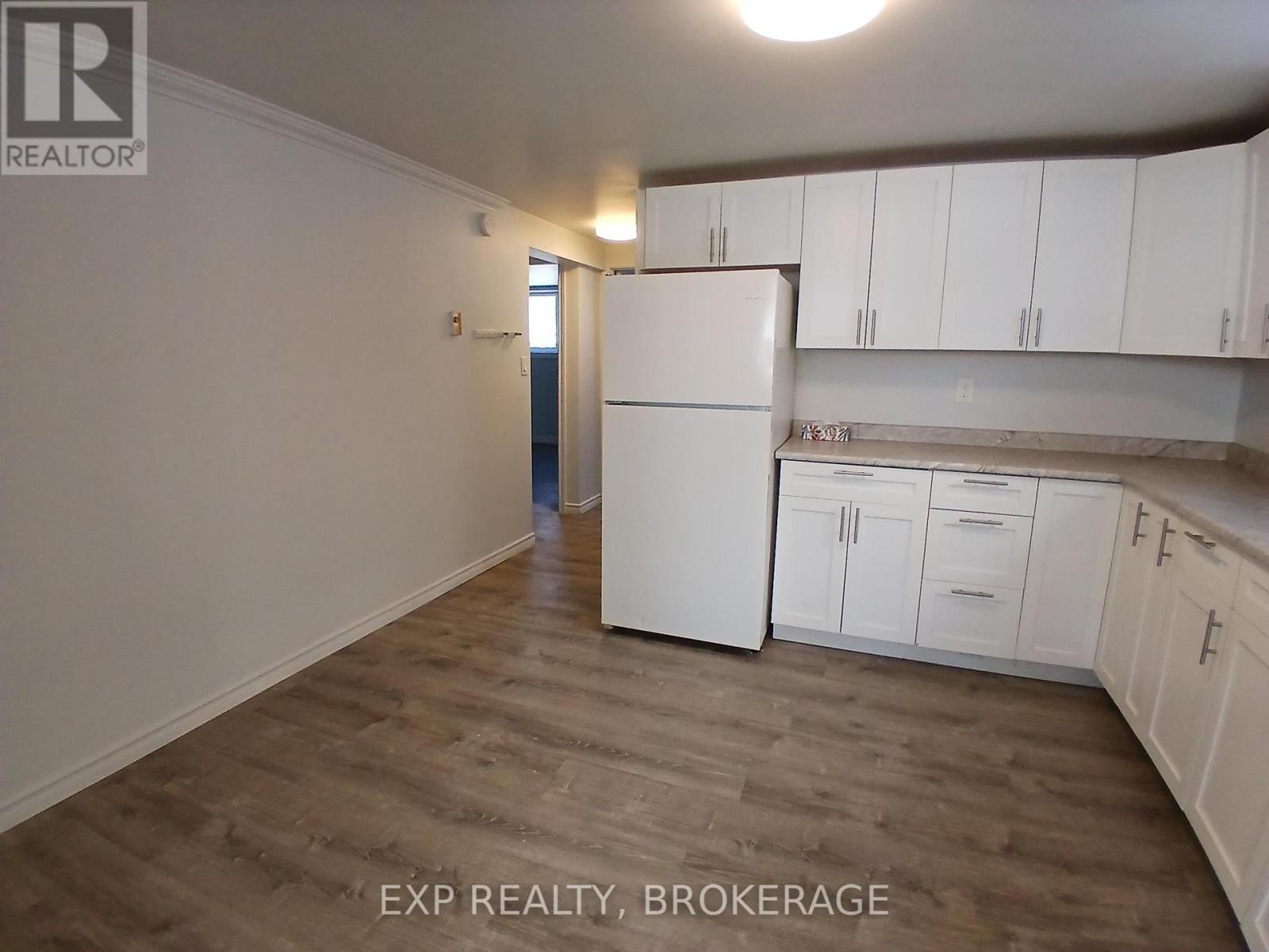 16 Daly Street, Kingston, Ontario  K7K 4Y9 - Photo 4 - X12575208