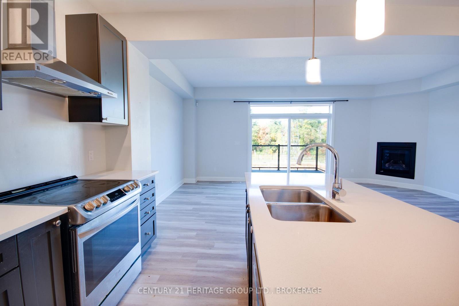 1261 Max Crescent, Kingston, Ontario K7P 0P2 - Photo 6 - X12575222