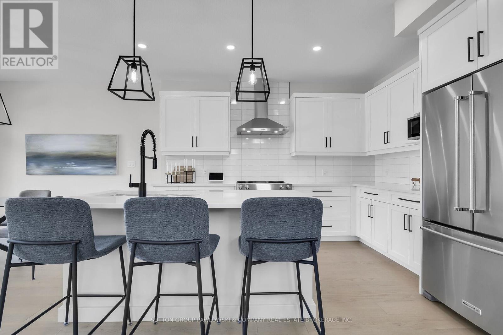 418 Old Wonderland Road, London South, Ontario  N6K 3R2 - Photo 10 - X12575130