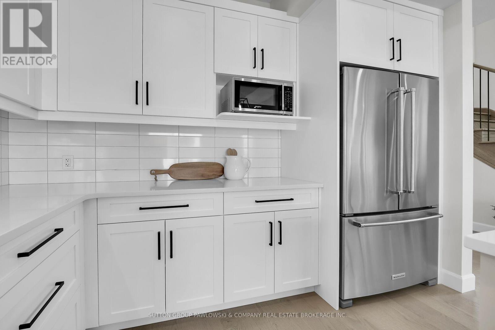 418 Old Wonderland Road, London South, Ontario  N6K 3R2 - Photo 13 - X12575130