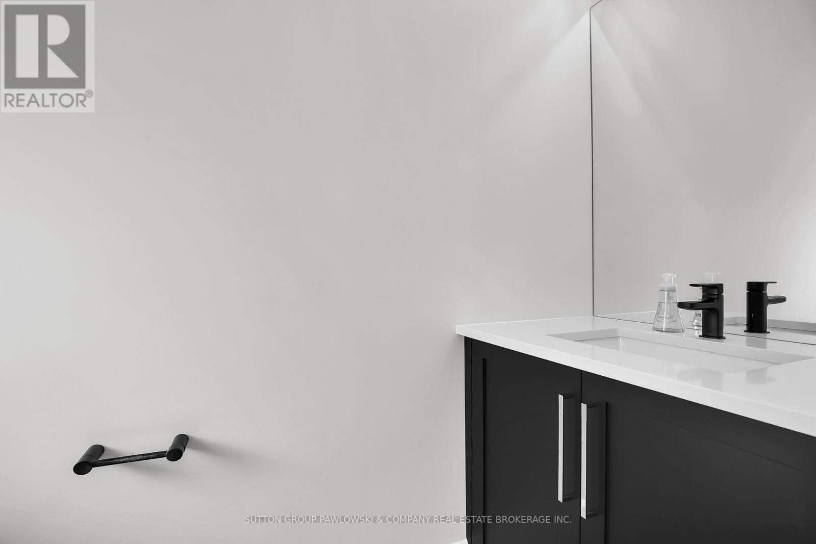 418 Old Wonderland Road, London South, Ontario  N6K 3R2 - Photo 15 - X12575130