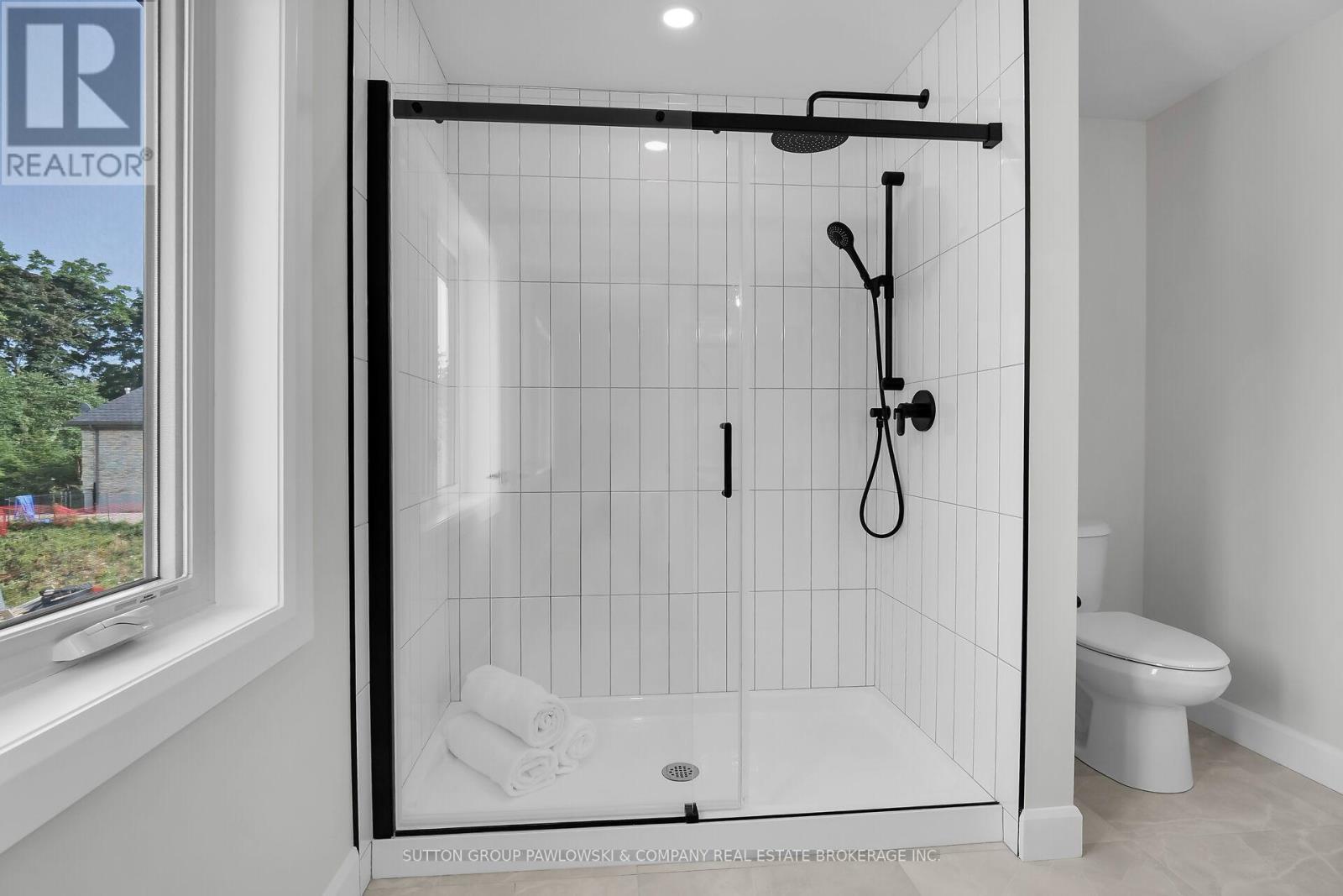 418 Old Wonderland Road, London South, Ontario  N6K 3R2 - Photo 19 - X12575130