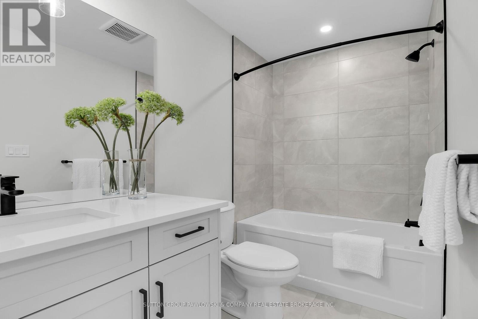 418 Old Wonderland Road, London South, Ontario  N6K 3R2 - Photo 27 - X12575130