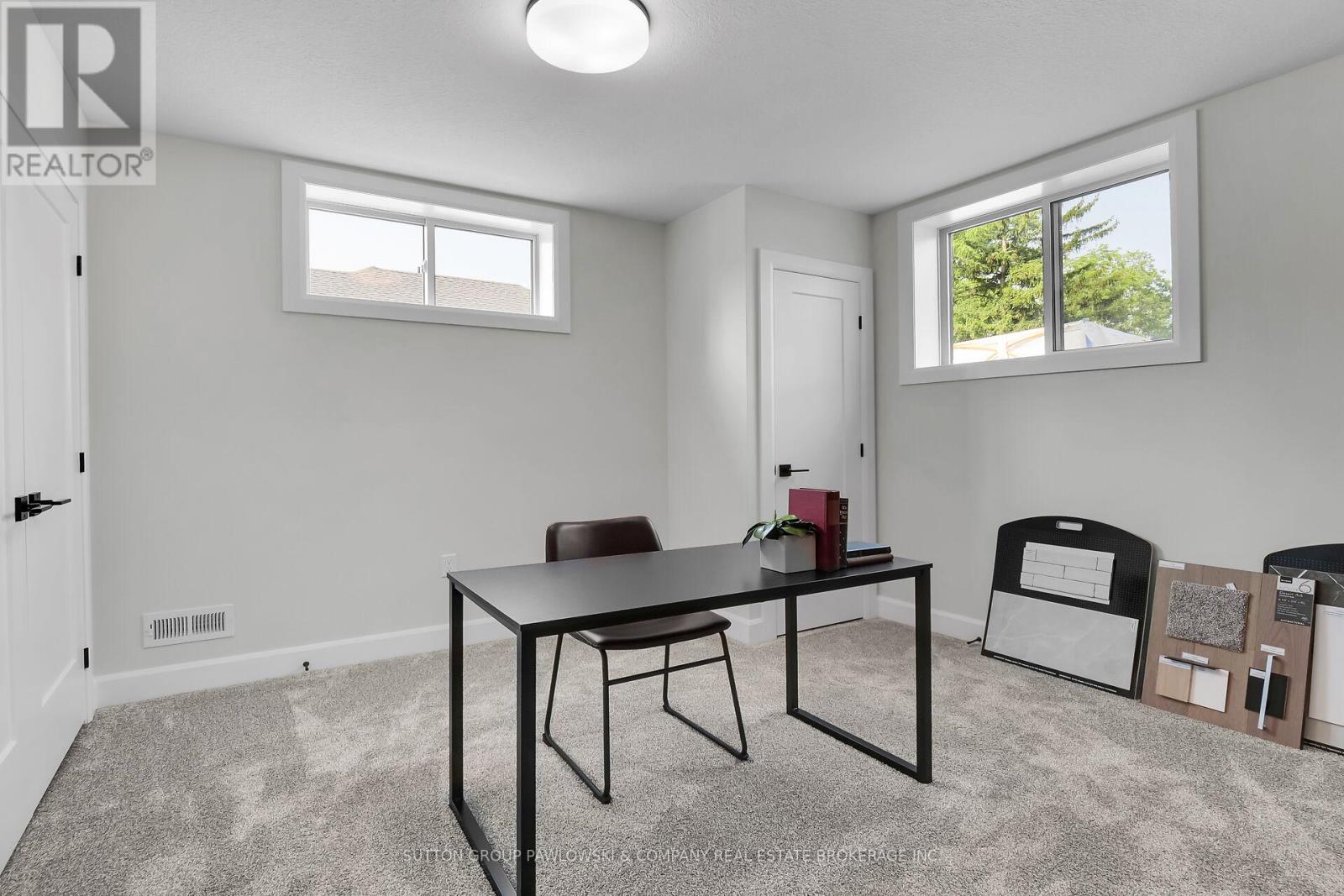 418 Old Wonderland Road, London South, Ontario  N6K 3R2 - Photo 32 - X12575130