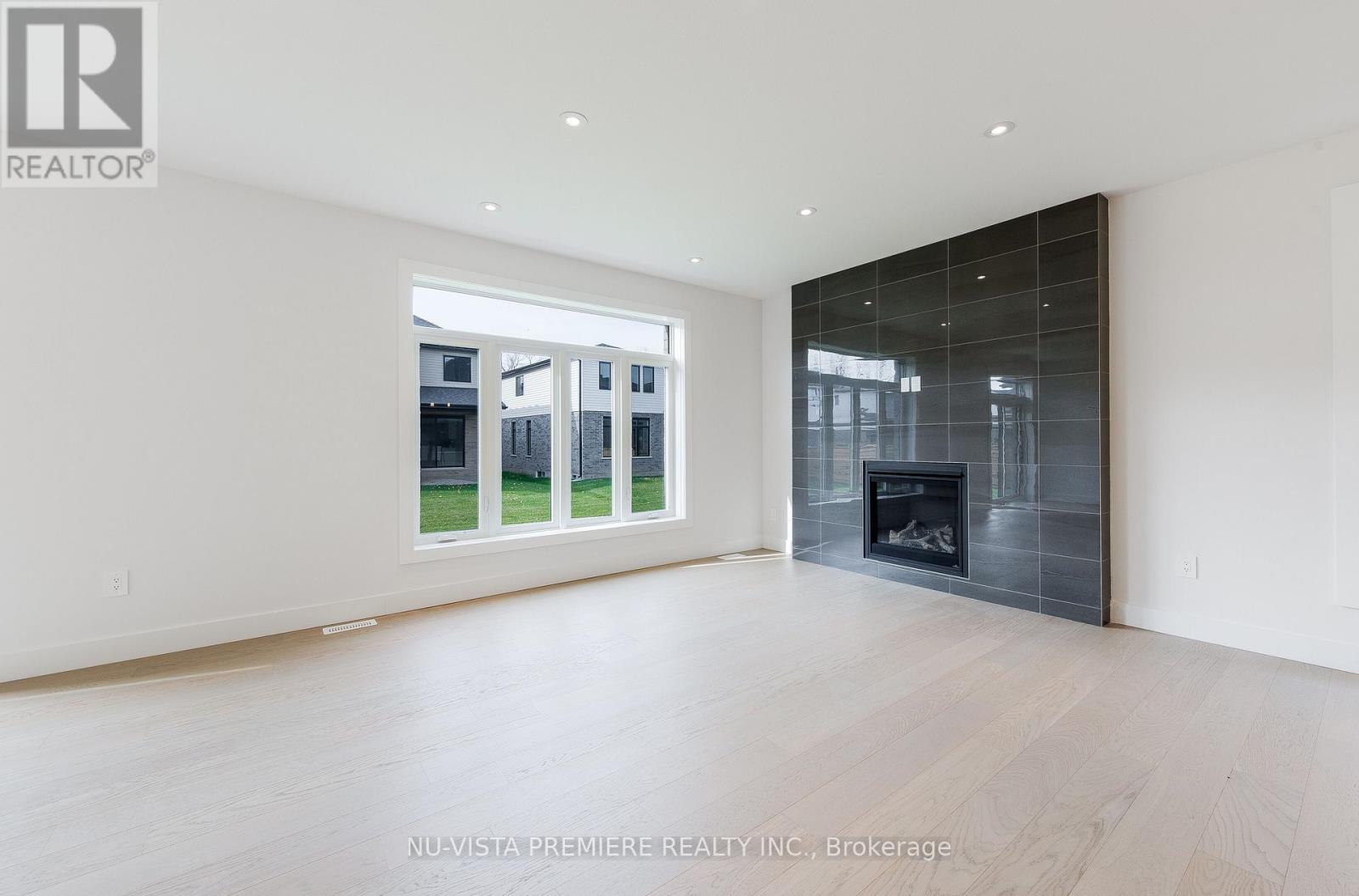 1689 Brayford Avenue, London South, Ontario  N6K 0H1 - Photo 9 - X12575274