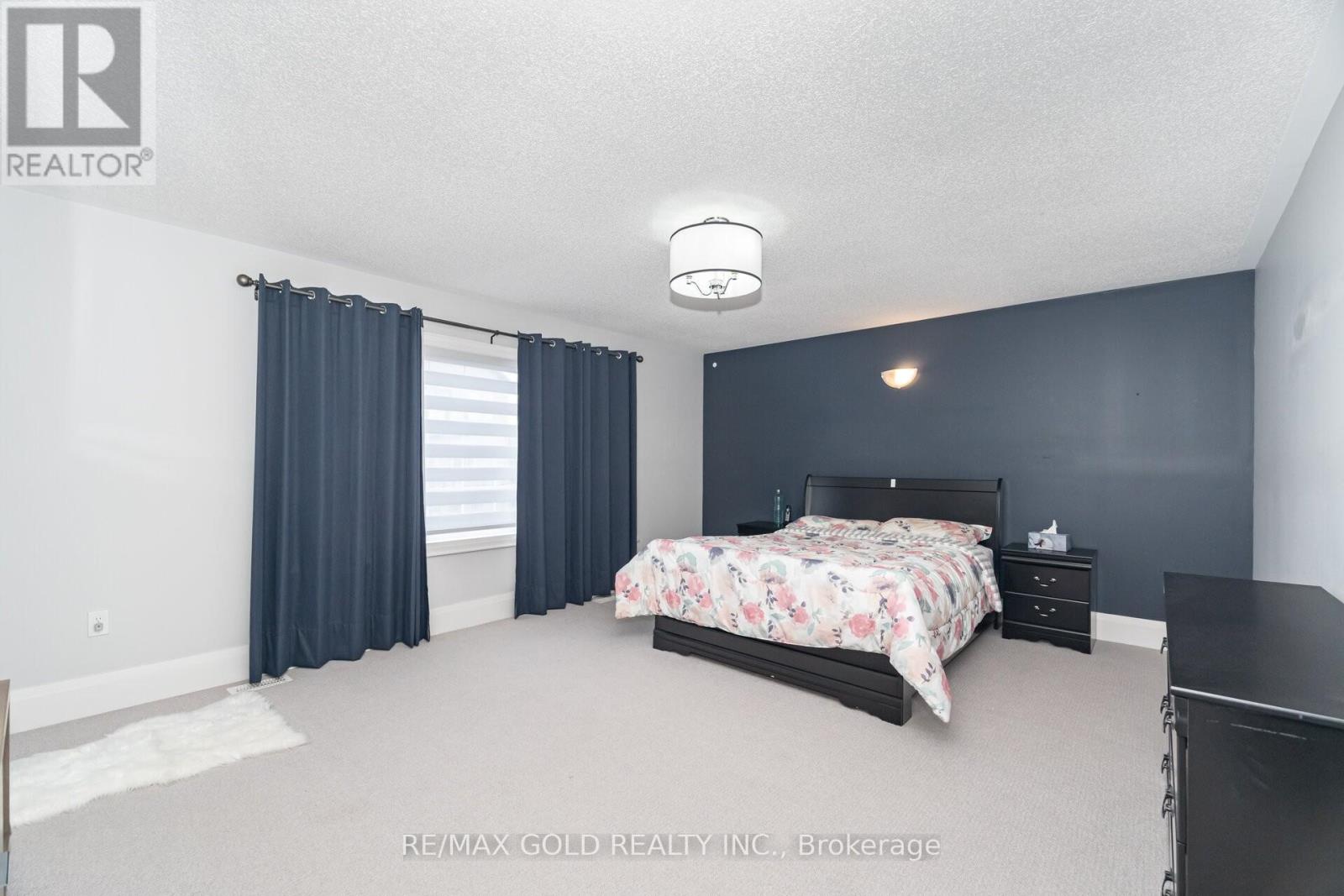 10 Donnan Drive W, New Tecumseth, Ontario  L0G 1W0 - Photo 14 - N12575048