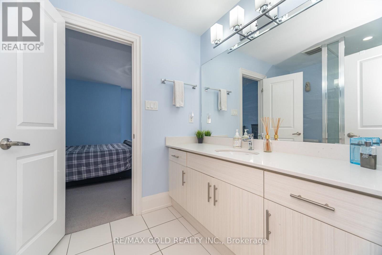 10 Donnan Drive W, New Tecumseth, Ontario  L0G 1W0 - Photo 19 - N12575048