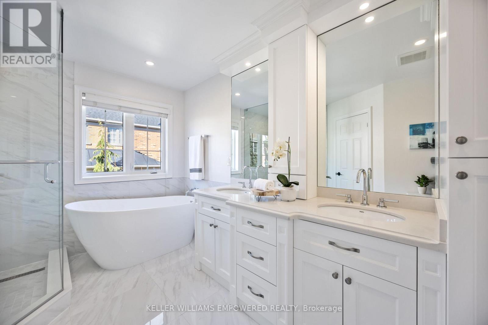 109 Legends Way, Markham, Ontario  L3R 6A6 - Photo 21 - N12575064