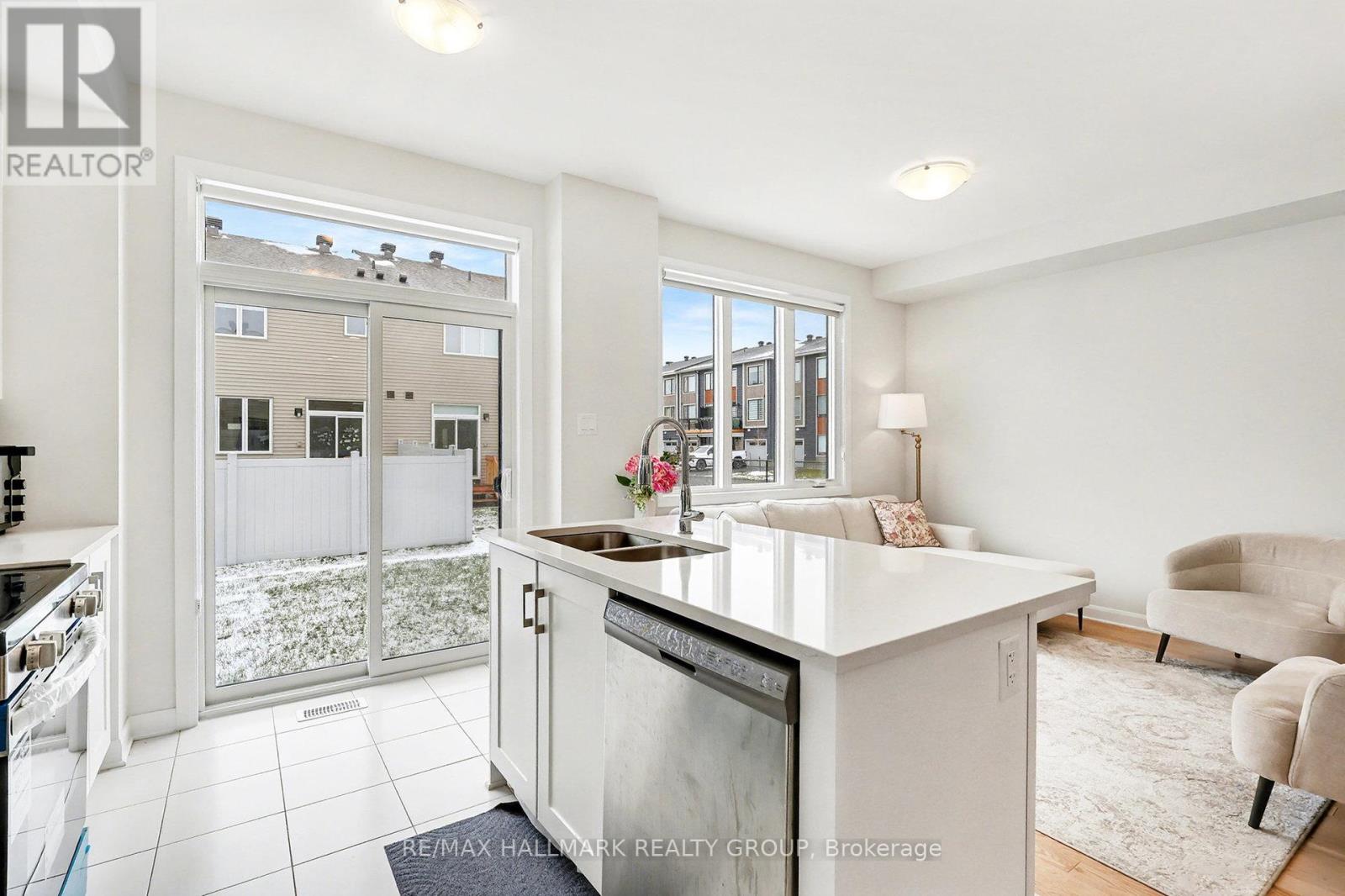 201 Gerry Lalonde Dr. Drive, Ottawa, Ontario  K4A 0Y4 - Photo 10 - X12575102