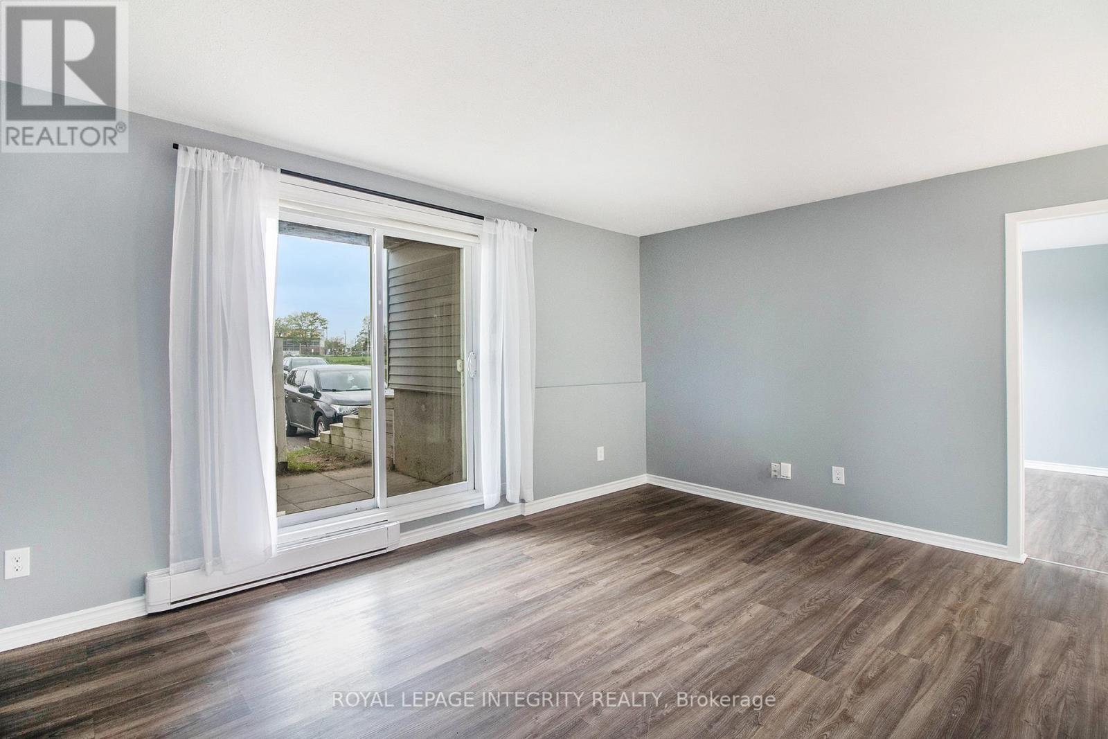 108 - 212 Viewmount Drive, Ottawa, Ontario  K2E 7X2 - Photo 11 - X12575150