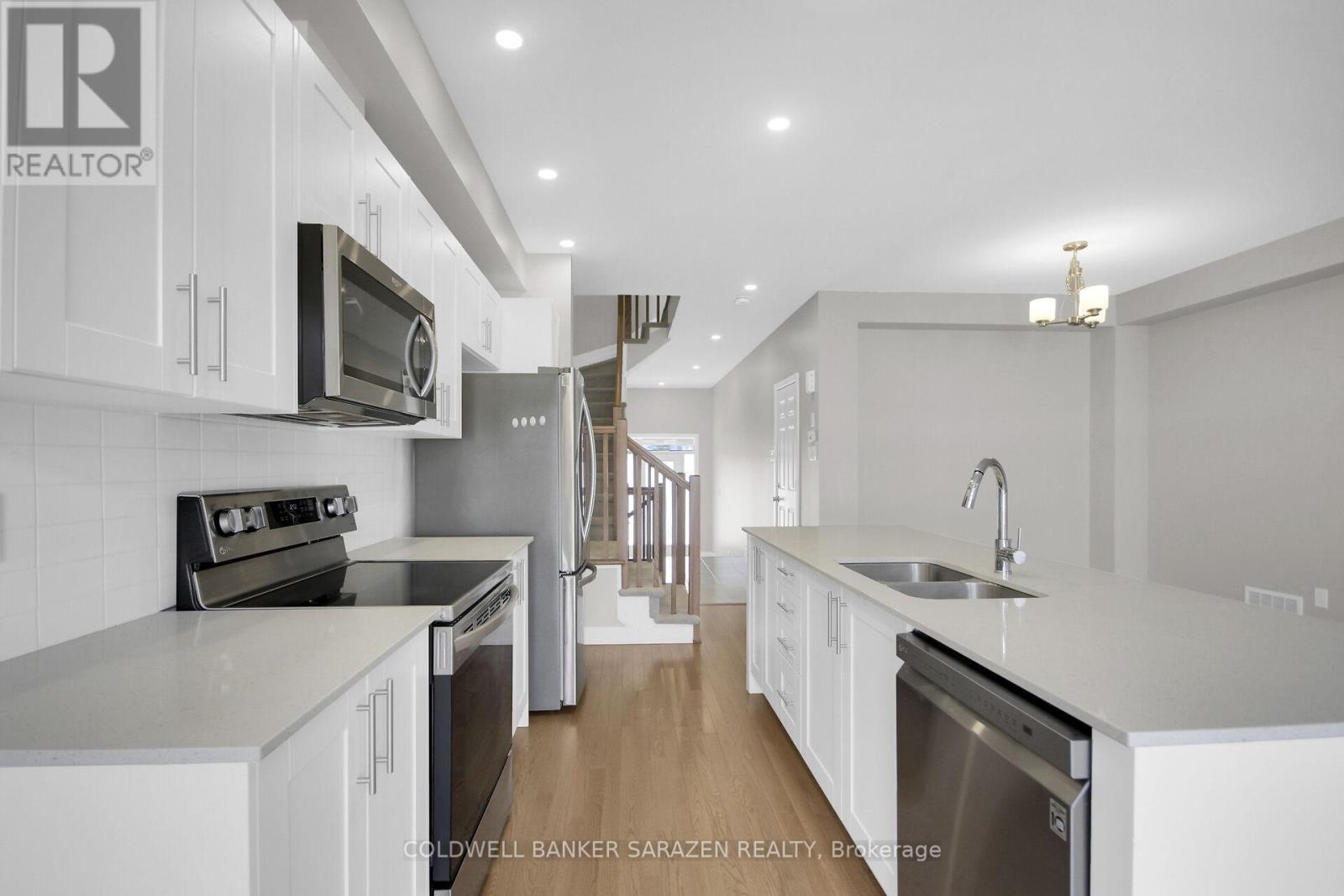 2029 Allegrini Terrace, Ottawa, Ontario  K2S 1B6 - Photo 8 - X12575164