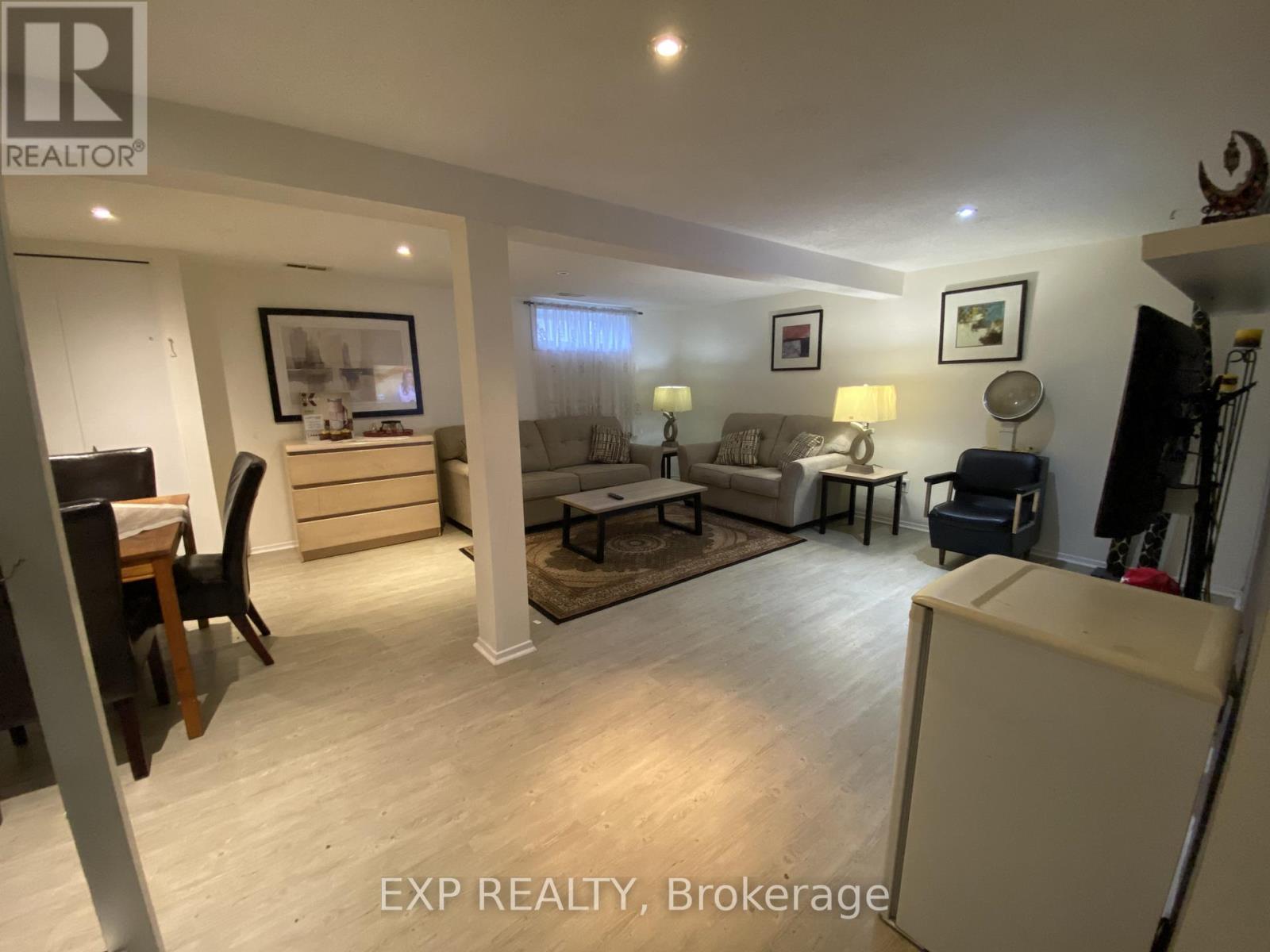 415 Kintyre Private, Ottawa, Ontario  K2C 3M9 - Photo 10 - X12575226