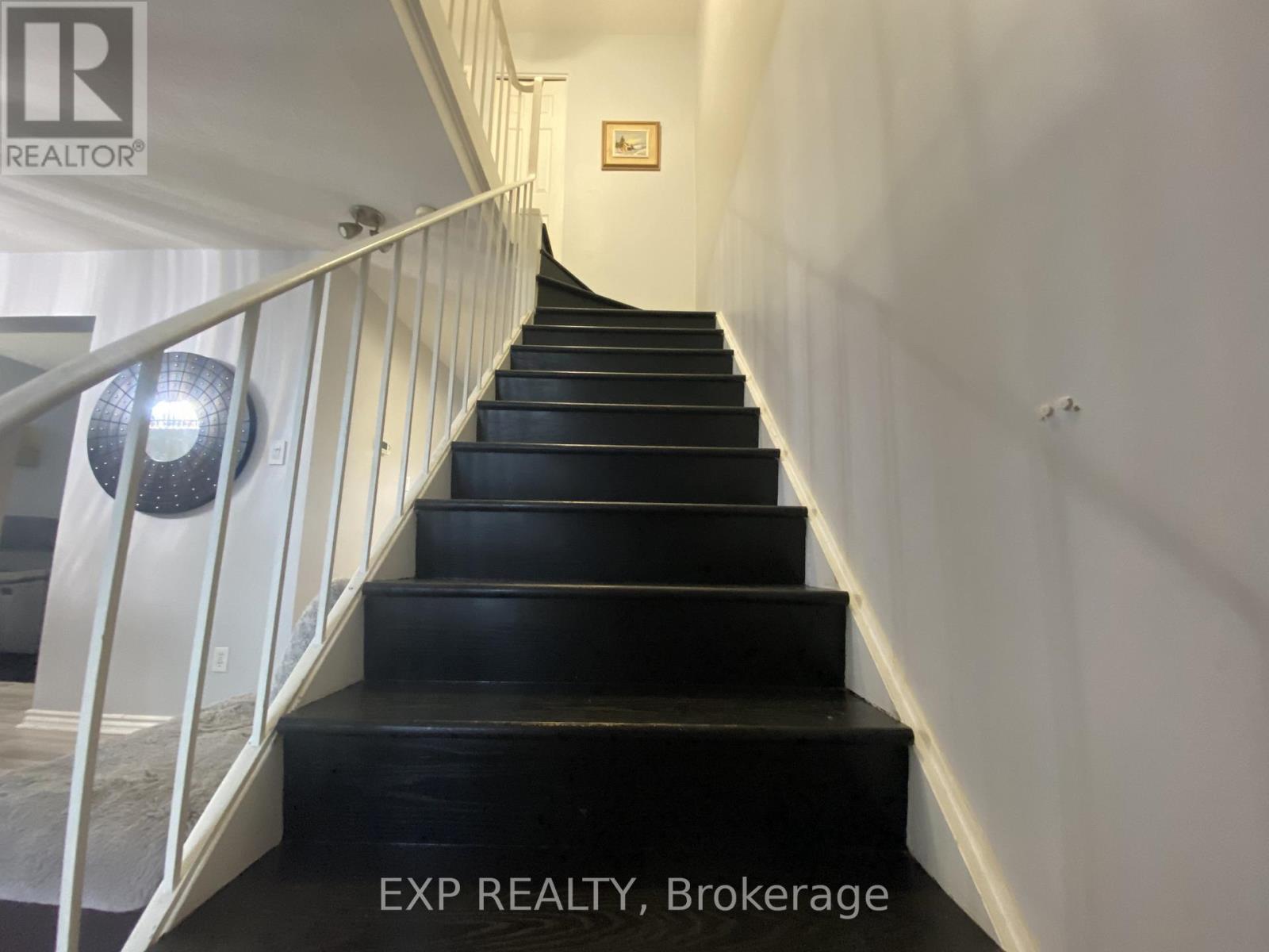 415 Kintyre Private, Ottawa, Ontario  K2C 3M9 - Photo 18 - X12575226