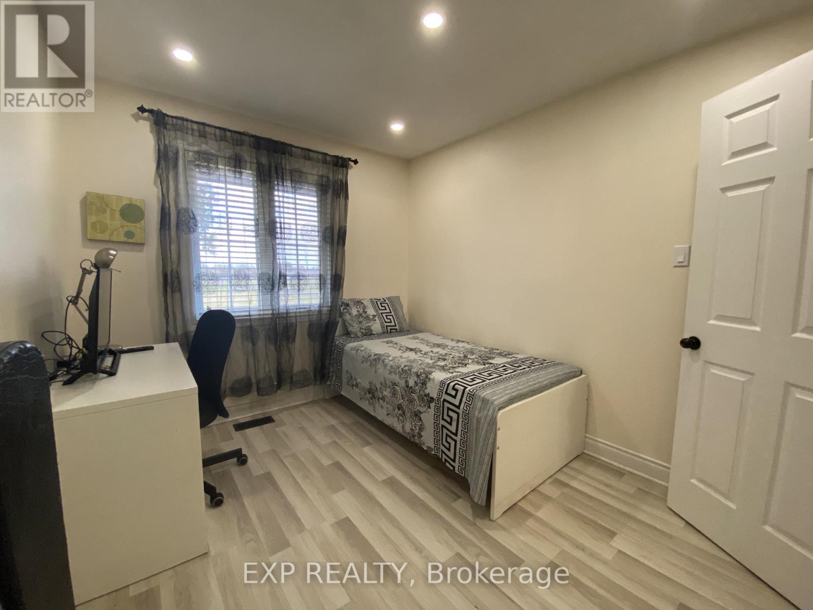 415 Kintyre Private, Ottawa, Ontario  K2C 3M9 - Photo 30 - X12575226