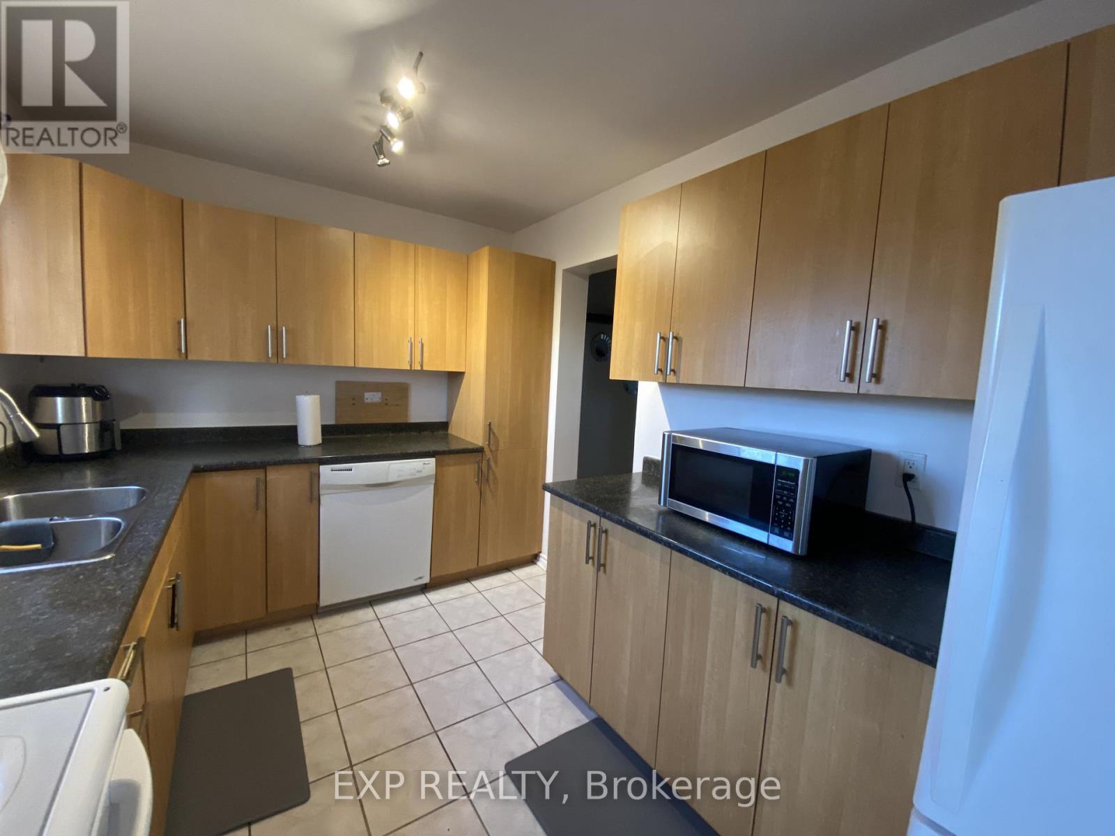 415 Kintyre Private, Ottawa, Ontario  K2C 3M9 - Photo 40 - X12575226