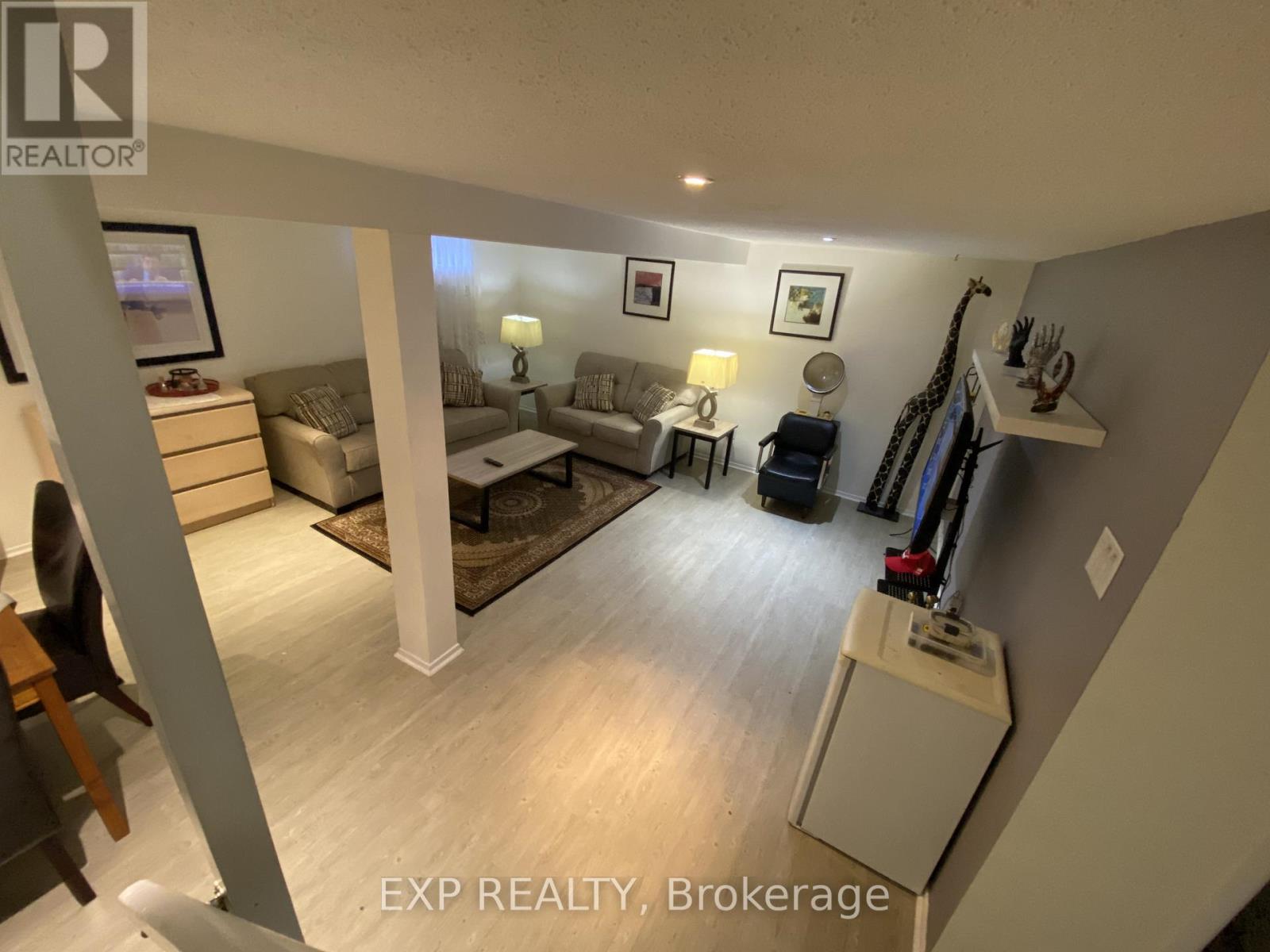 415 Kintyre Private, Ottawa, Ontario  K2C 3M9 - Photo 9 - X12575226