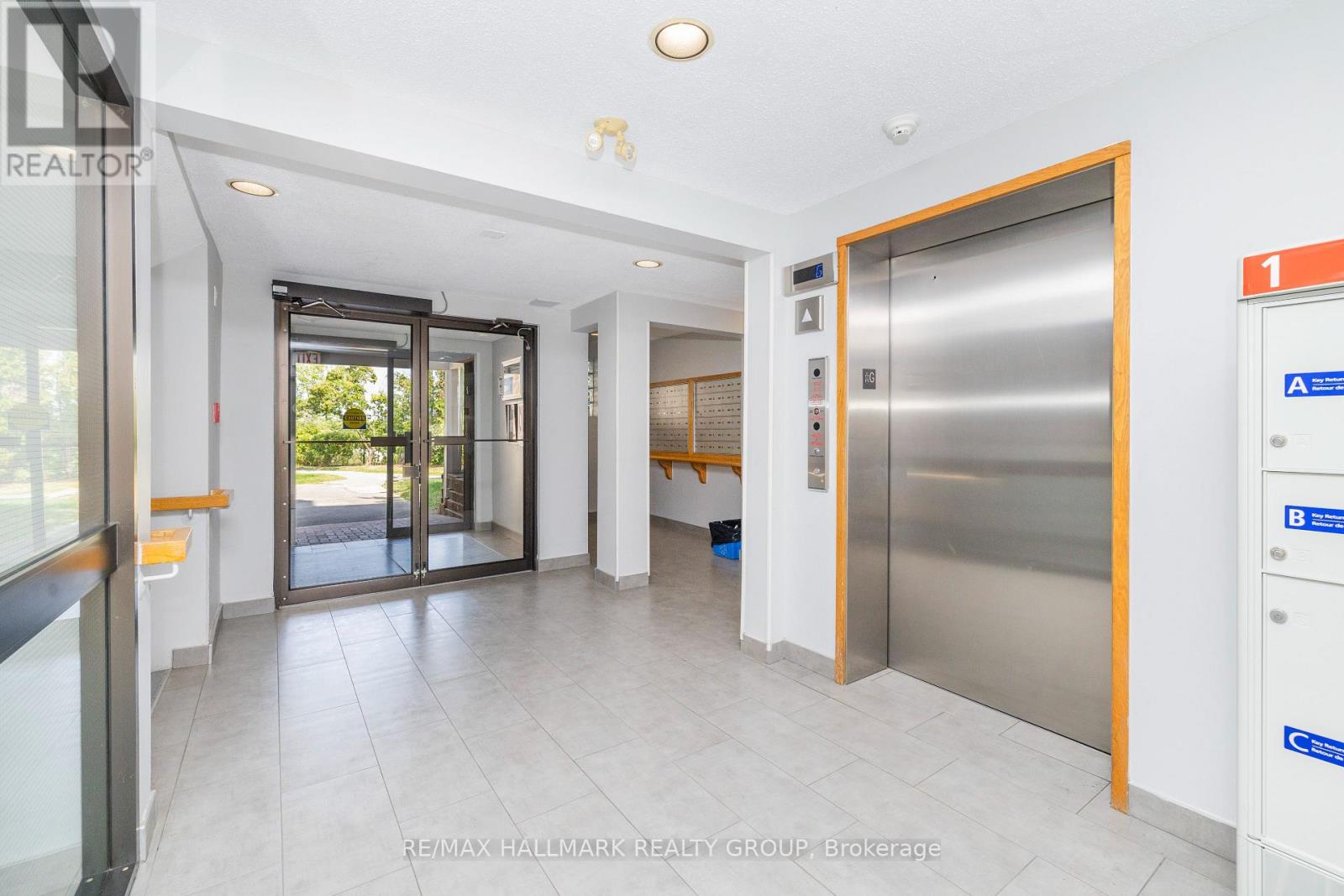 203 - 345 Centrum Boulevard, Ottawa, Ontario  K1E 3W9 - Photo 19 - X12575306