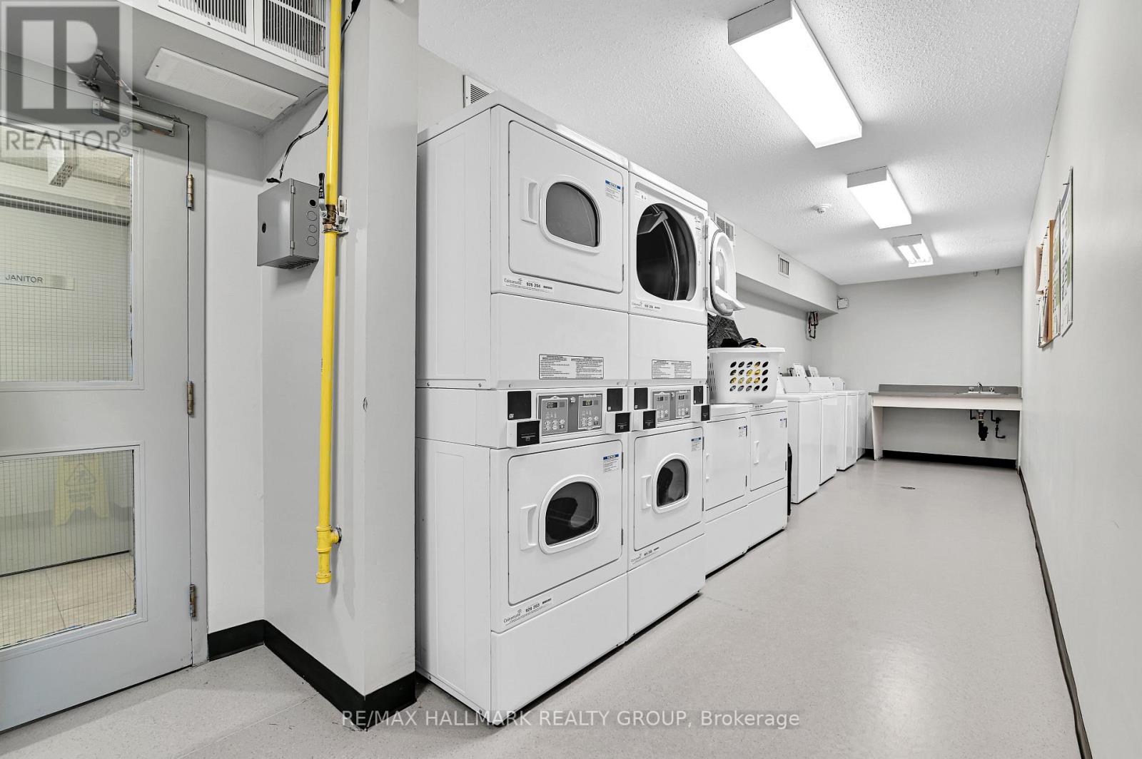 203 - 345 Centrum Boulevard, Ottawa, Ontario  K1E 3W9 - Photo 21 - X12575306