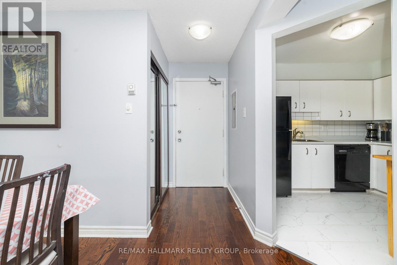 203 - 345 Centrum Boulevard, Ottawa, Ontario  K1E 3W9 - Photo 6 - X12575306