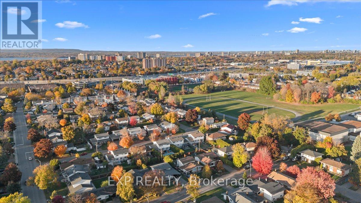 2670 Stone Crescent N, Ottawa, Ontario  K2H 6Z1 - Photo 7 - X12575308